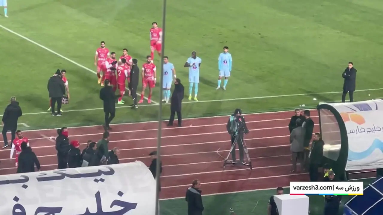 VAR دوباره به ضرر پرسپولیس شد اعتراض افشین